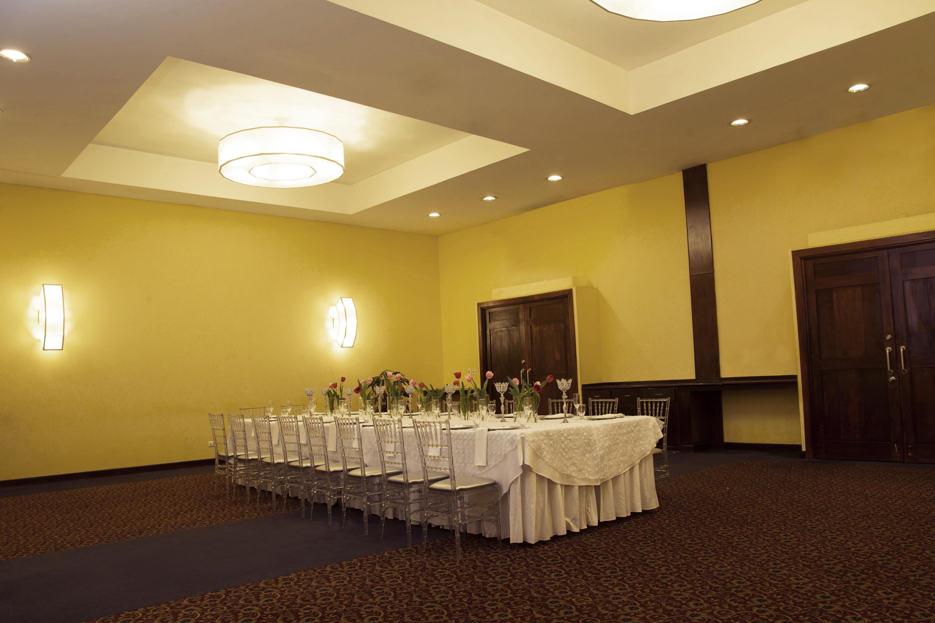 Conquistador Hotel & Conference Center Гватемала Экстерьер фото